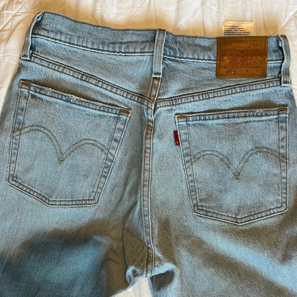 Levi’s - Picture 6 of 8